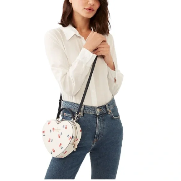 โ ๏ธ๐ kate spade โ ๏ธ ๐ Love shack Cherry Printed Heart Crossbody Box Bag, Cream - Picture 5 of 6